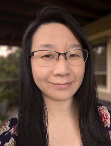 Jessica Fong - https://fancons.com/guests/bio/8754/jessica-fong